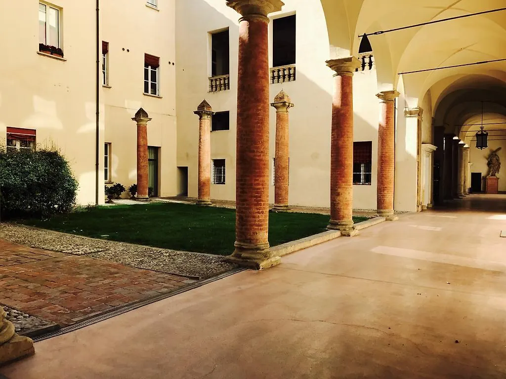 Apartment Tl Palazzo Fantuzzi Italy